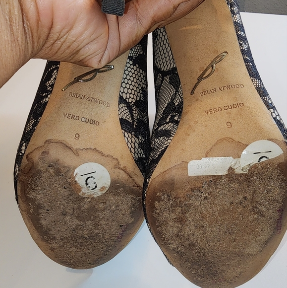 B by Brian Atwood floral lace Peep Toe Bootie - Picture 6 of 6